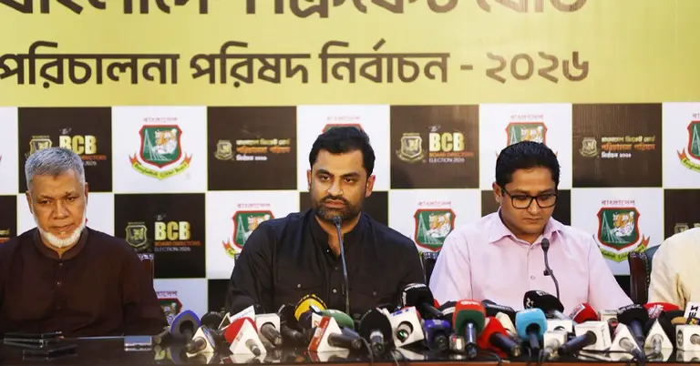 সংবাদ সম্মেলনে কথা বলেছেন বিসিবি সভাপতি তামিম